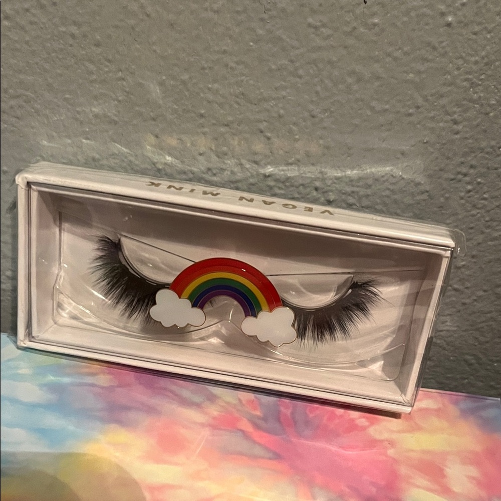 Black Lashes